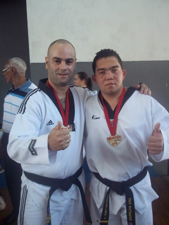 Mais um colega de torneios!!!